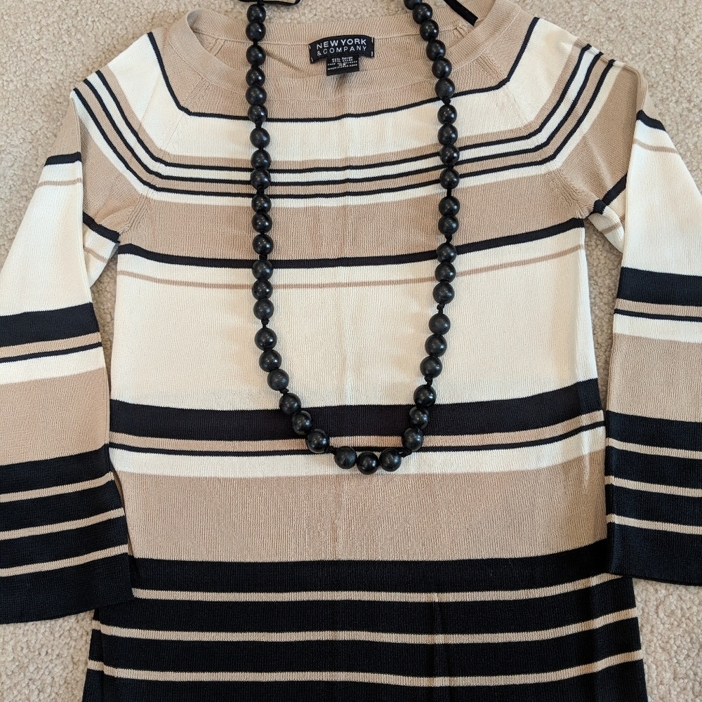 New York and Company fitted shirt